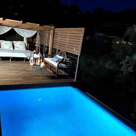Primera Linea, Piscina, Jacuzzi Y Playa Privada فيلة