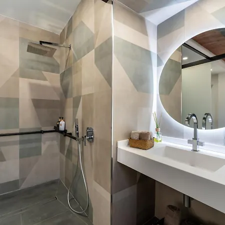 Primera Linea Piscina Jacuzzi Y Playa Privada Villa *
