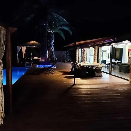 Primera Linea, Piscina, Jacuzzi Y Playa Privada Villa *