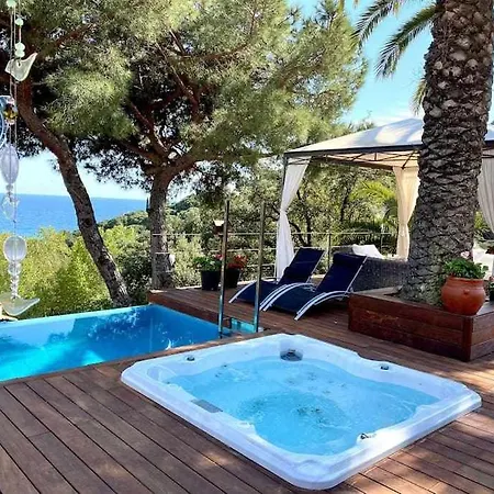 Primera Linea, Piscina, Jacuzzi Y Playa Privada * Tossa de Mar