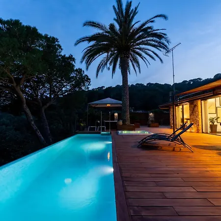 Primera Linea, Piscina, Jacuzzi Y Playa Privada