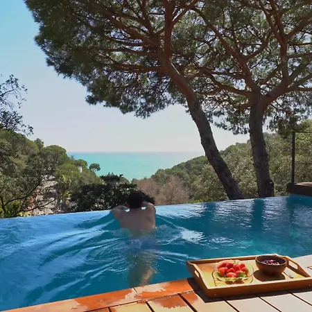 Primera Linea, Piscina, Jacuzzi Y Playa Privada Villa