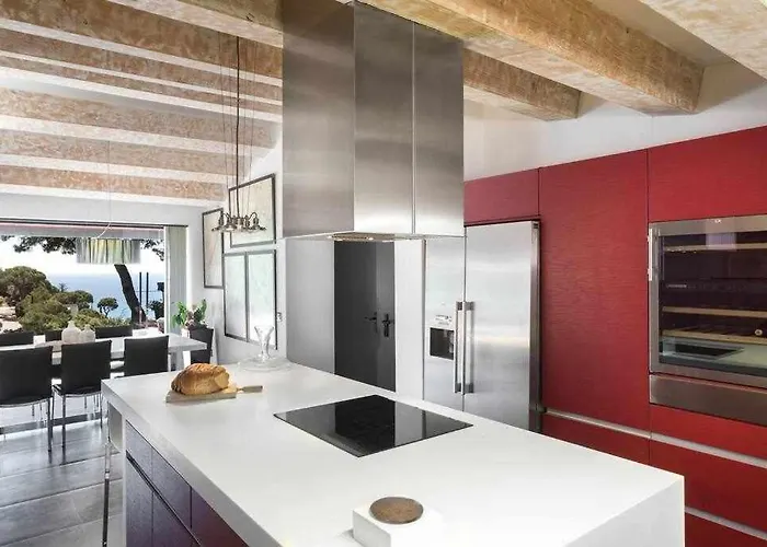 Primera Linea, Piscina, Jacuzzi Y Playa Privada Tossa de Mar