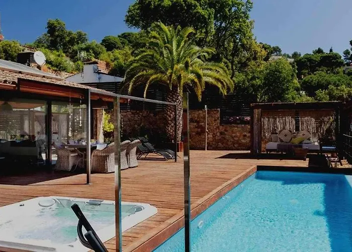 Primera Linea, Piscina, Jacuzzi Y Playa Privada Tossa de Mar
