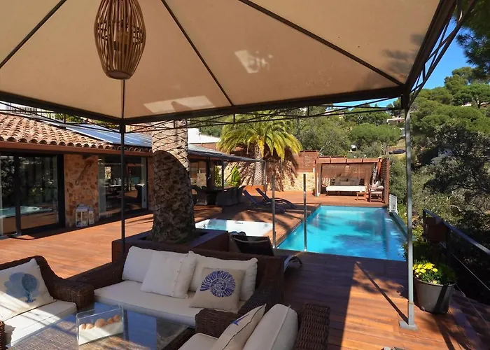 Villa Primera Linea, Piscina, Jacuzzi Y Playa Privada Tossa de Mar